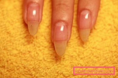 unghie naturali ricoperte di bio-gel protettivo