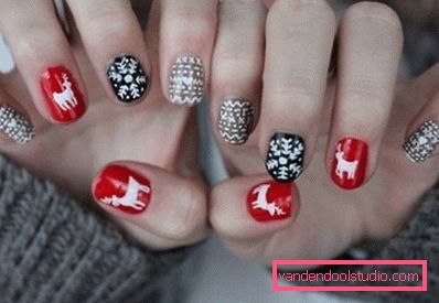 cervi e fiocchi di neve in manicure per il nuovo anno cervi e fiocchi di neve in manicure per il nuovo anno