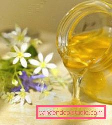 Circa i benefici del miele per i capelli