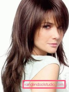 Taglio di capelli per capelli lunghi che danno volume - cascata Tagli di capelli sfusi per capelli lunghi e sottili