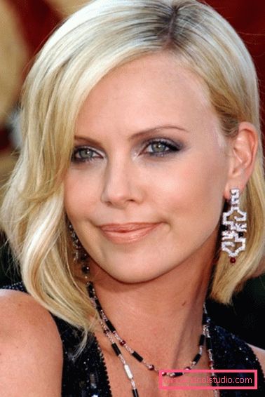 taglio di capelli charlize theron Affascinanti acconciature e tagli di capelli Charlize Theron