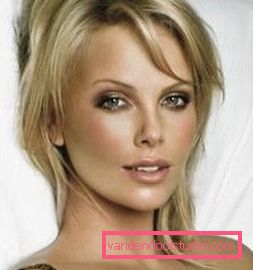 Affascinanti acconciature e tagli di capelli Charlize Theron