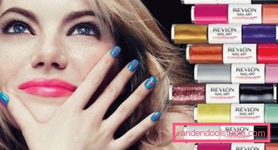 ragazza con una manicure colorata