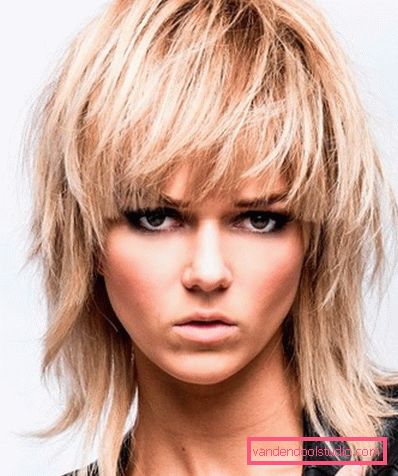 Tagli di capelli alla moda e alla moda fino ai capelli lunghi fino alla spalla 2019