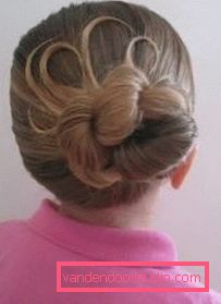 Capelli alti festivi per ragazze Acconciature festive e casual per capelli lunghi e medi