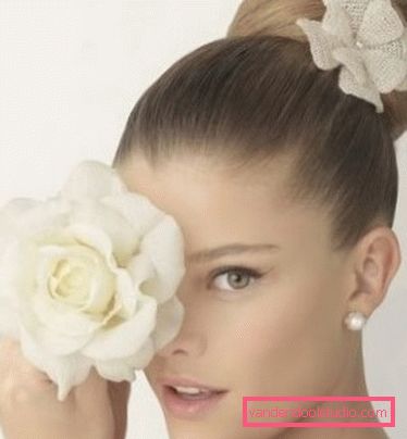 Alte acconciature per capelli lunghi e medi Acconciature festive e casual per capelli lunghi e medi