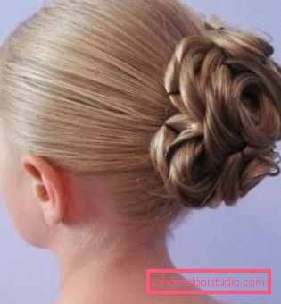 Capelli alti festivi per ragazze Acconciature festive e casual per capelli lunghi e medi