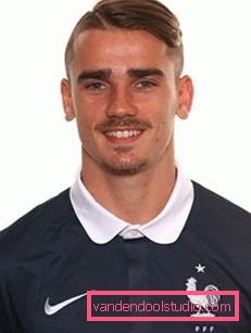 Acconciatura Griezmann Il taglio di capelli di Antoine Griezmann: come è cambiata l'immagine di un giocatore di football