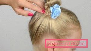 Acconciature per ragazze in giardino in 5 minuti