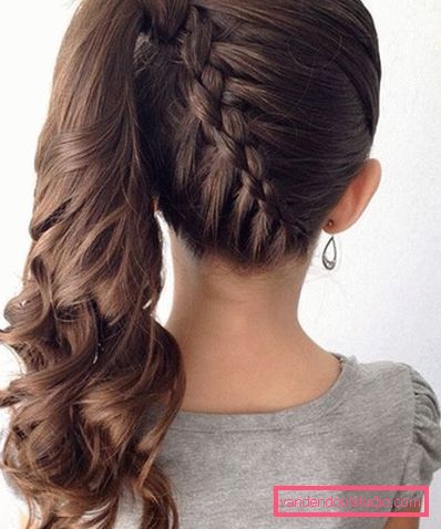 Acconciature per ragazze a scuola - semplice