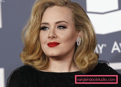 Adele con riccioli voluminosi Adele con riccioli voluminosi