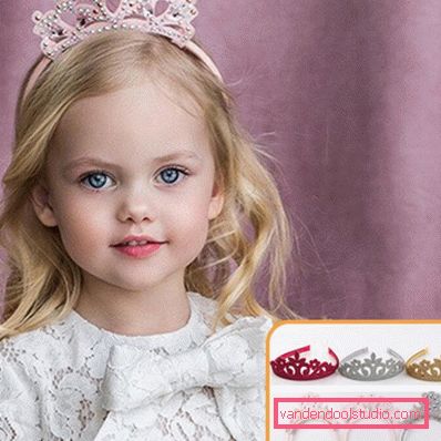 Acconciature con tiara per ragazze - Top 10 styling con una corona