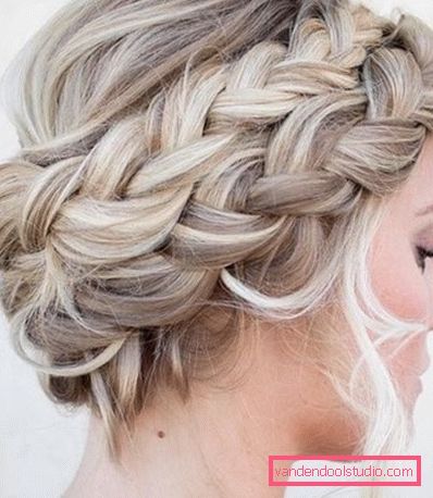 Acconciature con trecce per capelli lunghi Acconciature con trecce per capelli lunghi