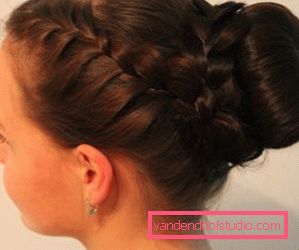 Semplici acconciature per capelli lunghi fai da te Semplici acconciature per capelli lunghi fai da te sulla base della trave