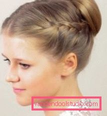 Semplici acconciature per capelli lunghi fai da te Semplici acconciature per capelli lunghi fai da te sulla base della trave
