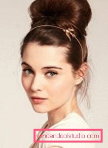 Semplici acconciature per capelli lunghi fai da te Semplici acconciature per capelli lunghi fai da te sulla base della trave