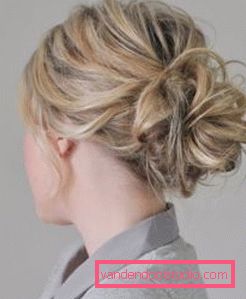 Semplici acconciature per capelli lunghi fai da te Semplici acconciature per capelli lunghi fai da te sulla base della trave