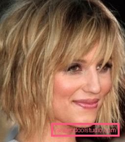 Tagli di capelli strappati per capelli medi - come rendere l'immagine più luminosa
