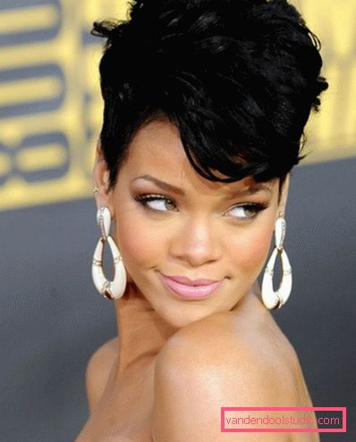 I tagli di capelli più spettacolari di Rihanna