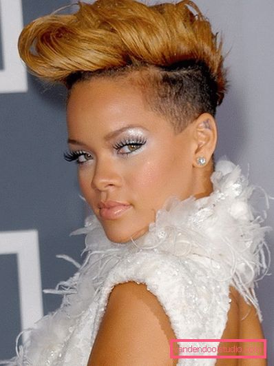 I tagli di capelli più spettacolari di Rihanna