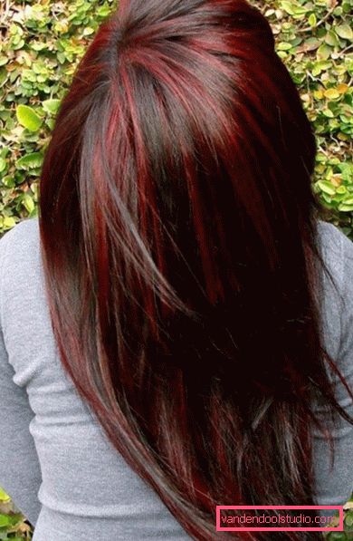 Bella colorazione dei capelli per le brune La più bella tintura per capelli scuri e chiari