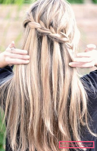 Le più belle acconciature per capelli lunghi