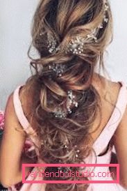 Le più belle acconciature per capelli lunghi