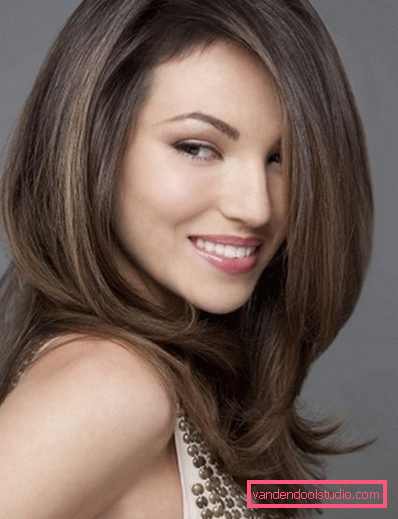tagli di capelli per capelli spessi di media lunghezza I migliori tagli di capelli per capelli spessi di diverse lunghezze