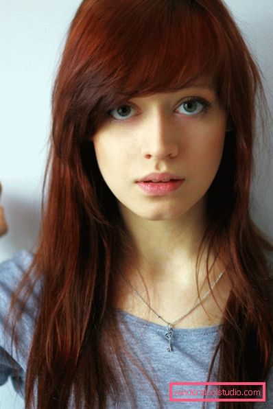 La frangia più alla moda del 2019: tagli di capelli con la frangia a lungo