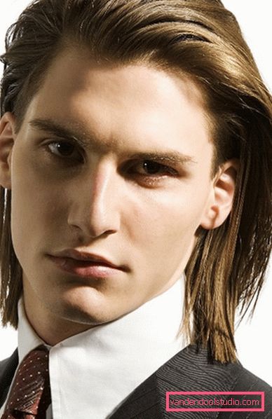 Tagli di capelli da uomo alla moda 2017 - 2018 I tagli di capelli degli uomini più alla moda 2019