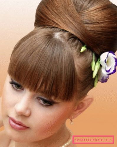 acconciature retrò alla moda per capelli lunghi 2017 Le pettinature da donna più alla moda per capelli lunghi 2019