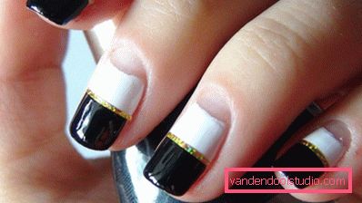 Manicure bianca alla moda