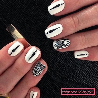 Manicure bianca alla moda