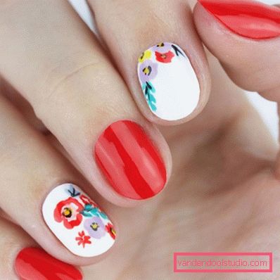 Manicure bianca alla moda