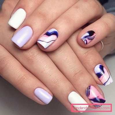 Manicure bianca alla moda