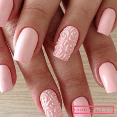 Manicure alla moda 2019-2020 anni