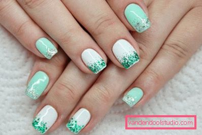 Manicure alla moda 2019-2020 anni