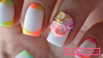 Manicure alla moda 2019-2020 anni