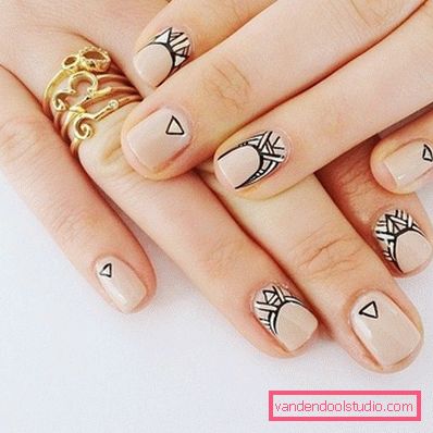 Manicure alla moda 2019-2020 anni