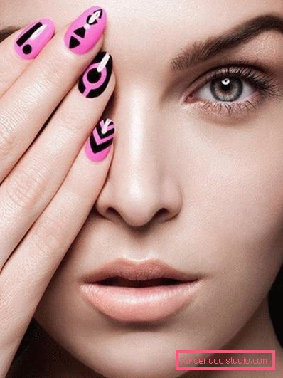 Manicure alla moda 2019-2020 anni