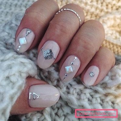 Manicure alla moda 2019-2020 anni