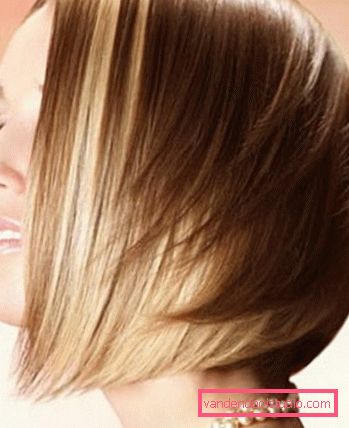 tintura alla moda sulla macchina La tintura più alla moda per tagliare i capelli per capelli scuri e biondi