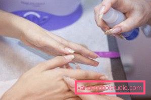 spruzzo sulle mani spruzzo sulle mani