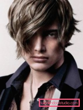 Taglio di capelli da uomo modello Tagli di capelli maschili medi e corti - video lezione per principianti