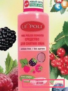 Bottiglia Le Poli con bacche Bottiglia Le Poli con bacche
