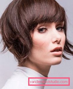 Tagli di capelli corti per ragazze - bob Eleganti tagli di capelli corti per ragazze 2019