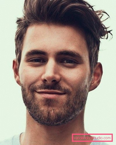 Ritagli di capelli da uomo alla moda 2019-2020 anni