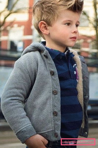Tagli di capelli alla moda per i ragazzi