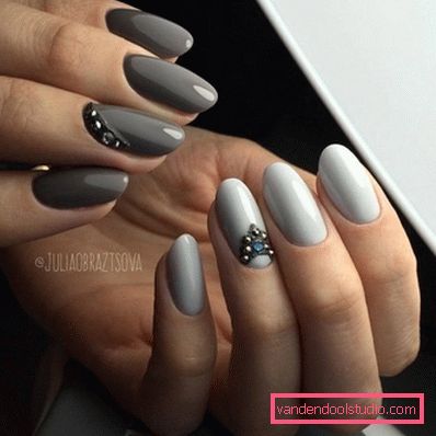 Elegante manicure grigio 2019-2020