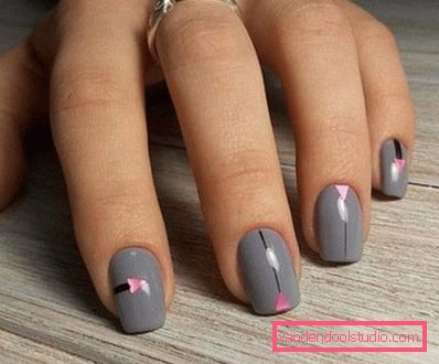 Elegante manicure grigio 2019-2020
